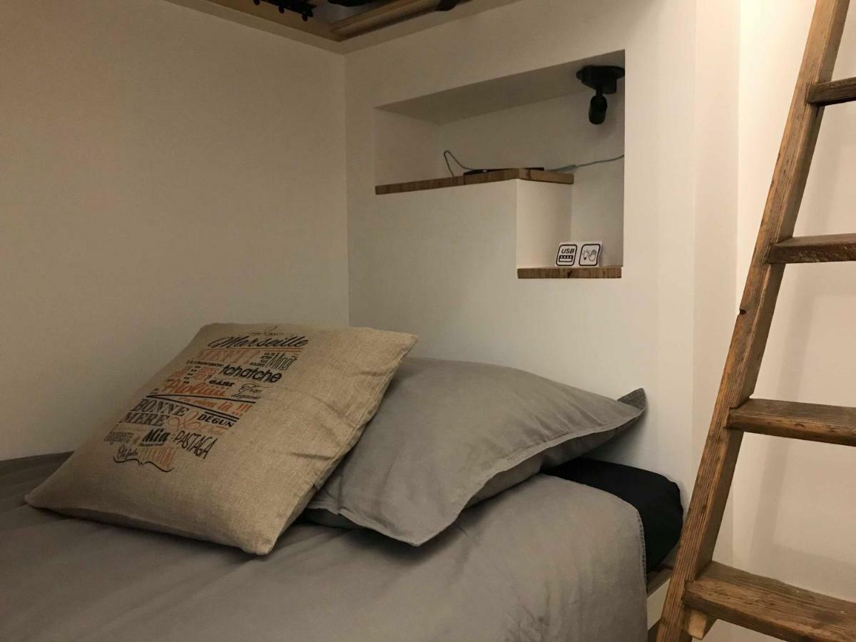 Le Penequet : L'Appartement Du Vieux Port ☺ Marseille Eksteriør billede